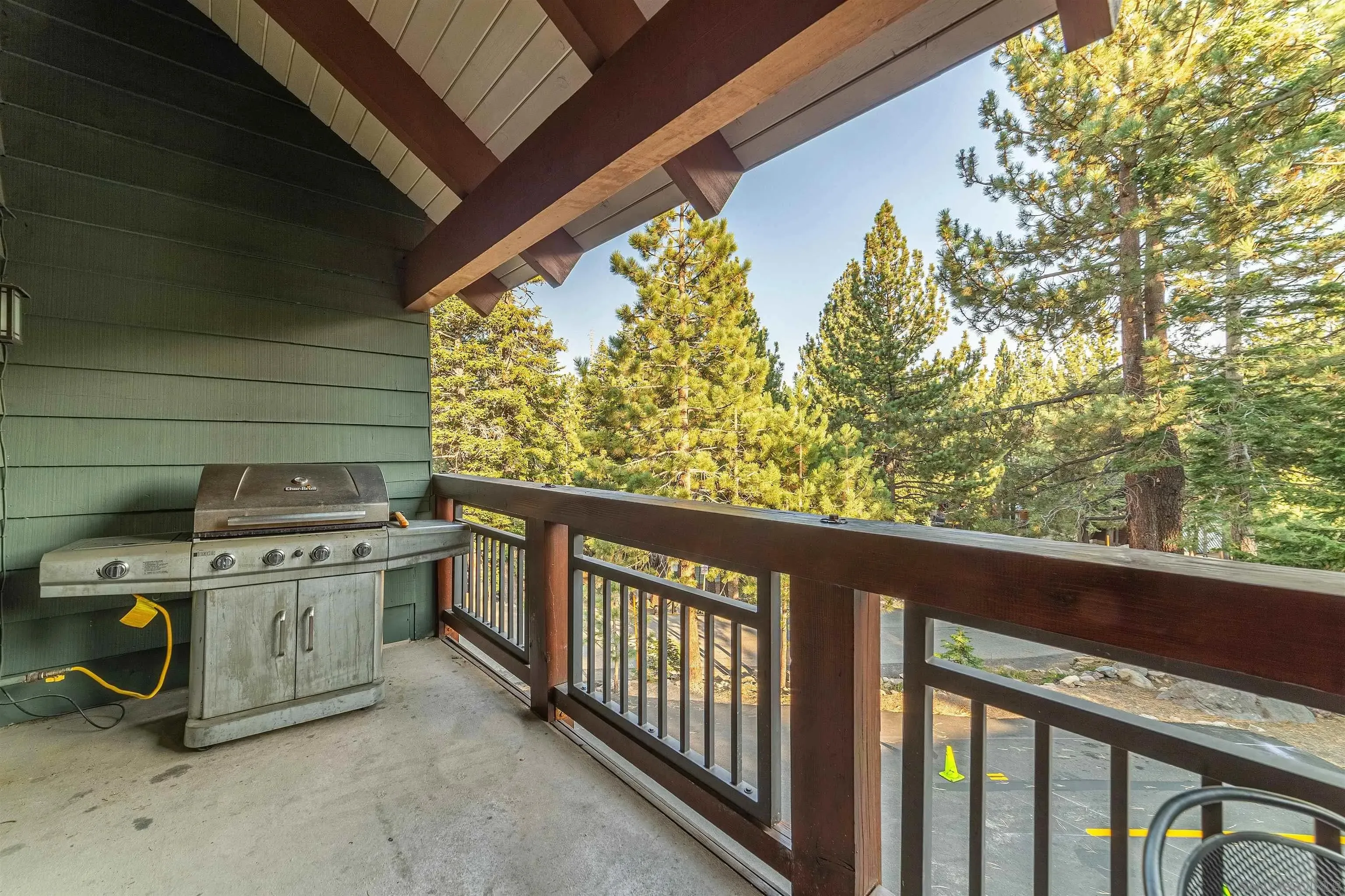 Mammoth Lakes, California 93546, United States, 3 Bedrooms Bedrooms, ,3 BathroomsBathrooms,Residential,Active,171584