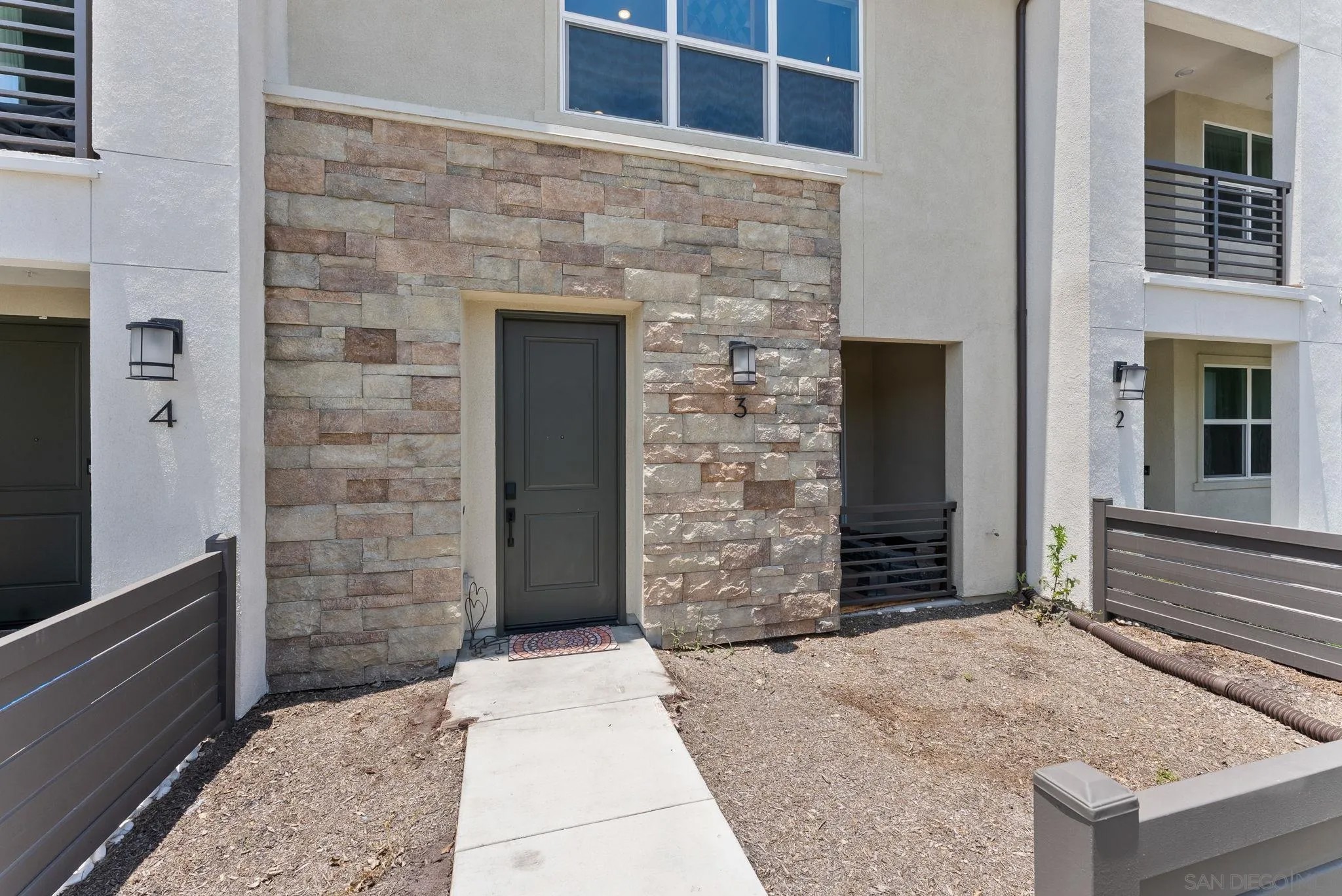 792 Vada St 3