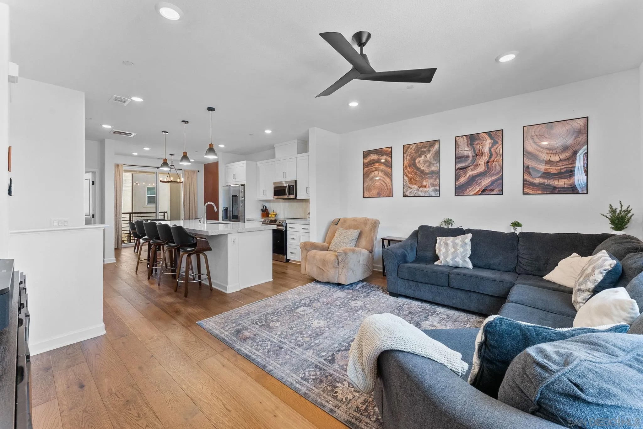 792 Vada St 3