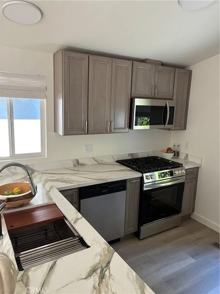 1885 E Bayshore Road 7