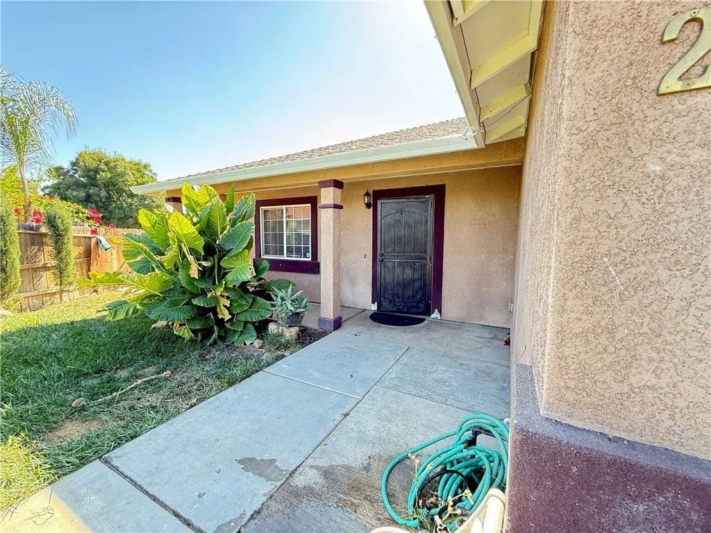 Photo of 278 Gable Dr, Orland, CA 95963 (MLS # SN25218016)