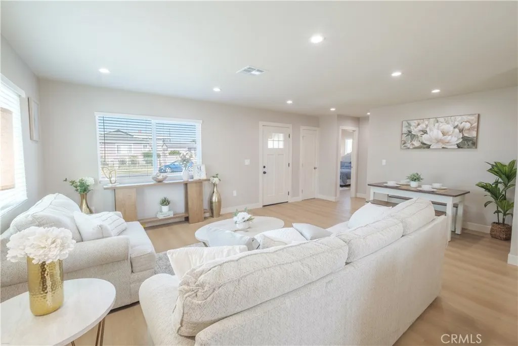223 S Aprilia Ave