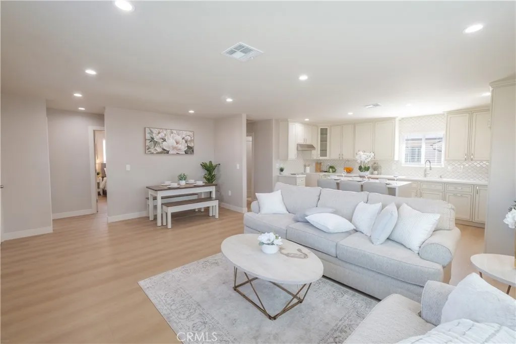 223 S Aprilia Ave