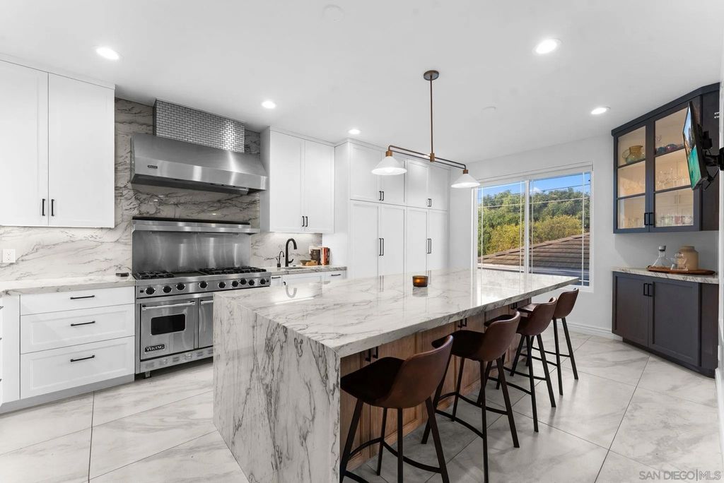 Photo of 1550 Morenci St, San Diego, CA 92110 (MLS # 260009334)