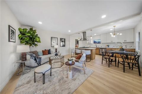 Tiny photo for 14935 Hibiscus, Fontana, CA 92335 (MLS # CV25273635)