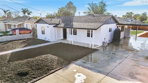 Tiny photo for 14935 Hibiscus, Fontana, CA 92335 (MLS # CV25273635)