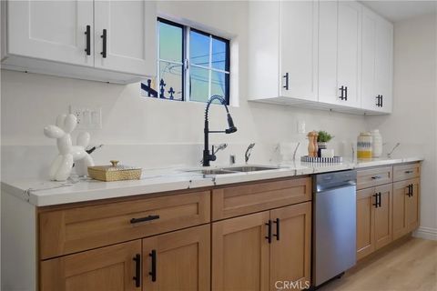 Tiny photo for 14935 Hibiscus, Fontana, CA 92335 (MLS # CV25273635)