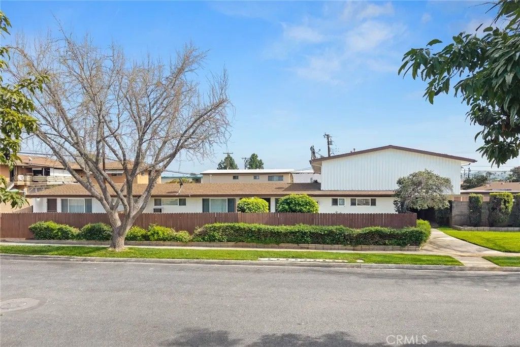 Photo of 500 S 1st Avenue, Covina, CA 91723 (MLS # CV26050368)