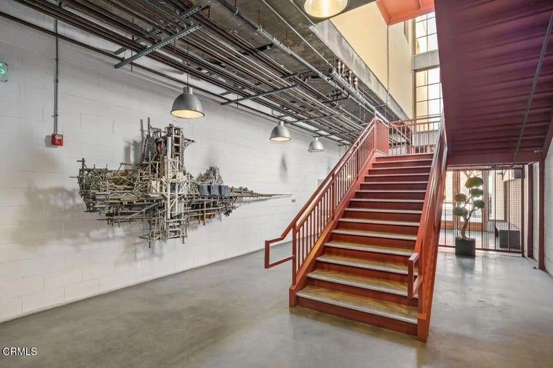 50 W Dayton Street 209