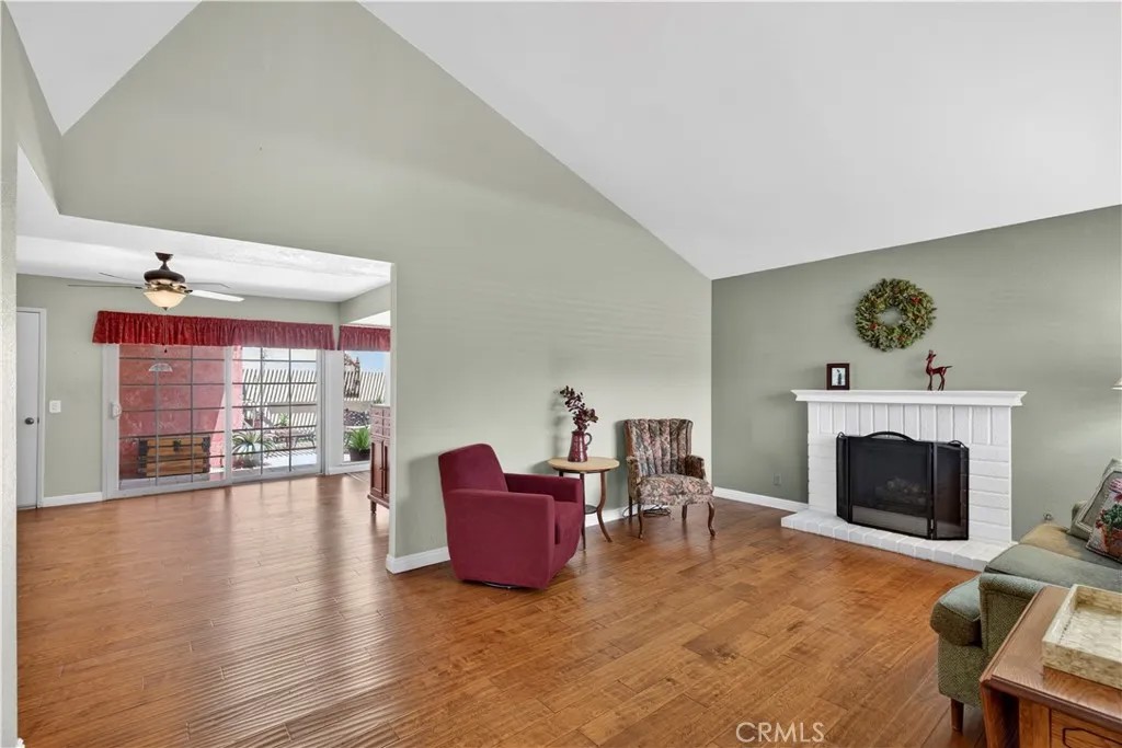 1571 Christopher Lane