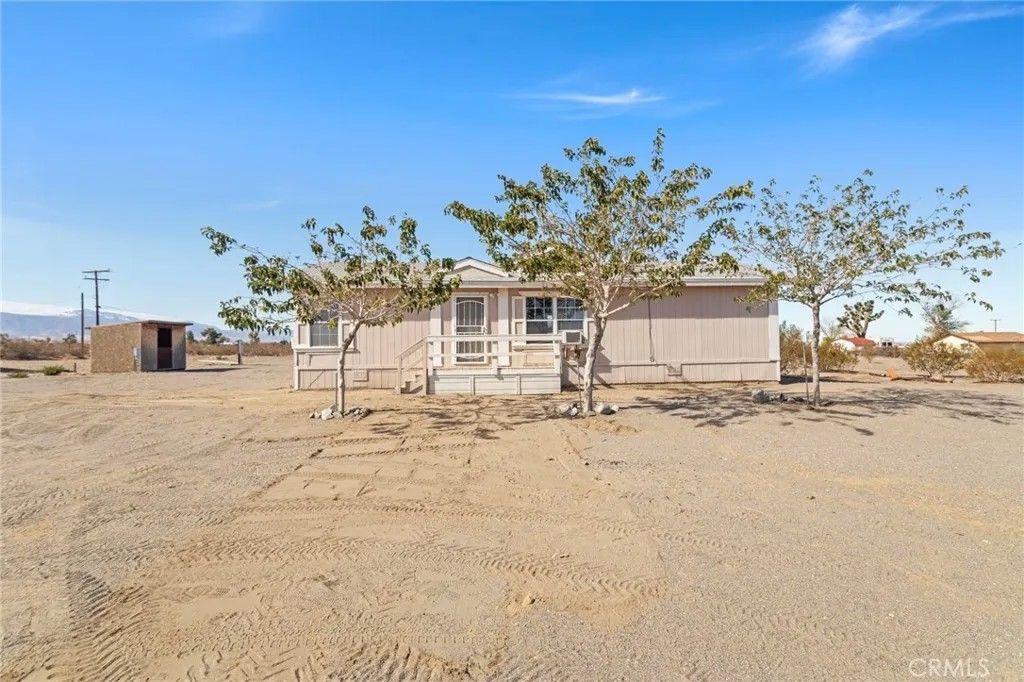 Photo of 14626 Monte Vista Road, Phelan, CA 92371 (MLS # CV25250264)