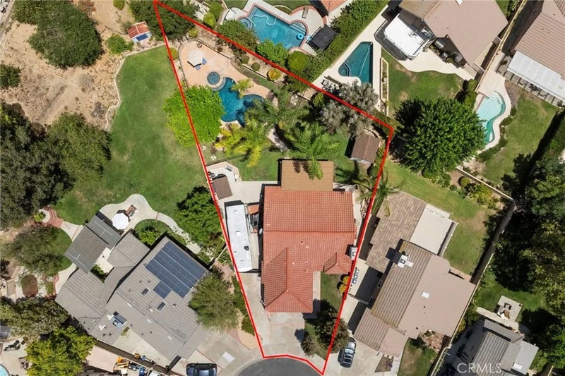 25526 NewCastle Court