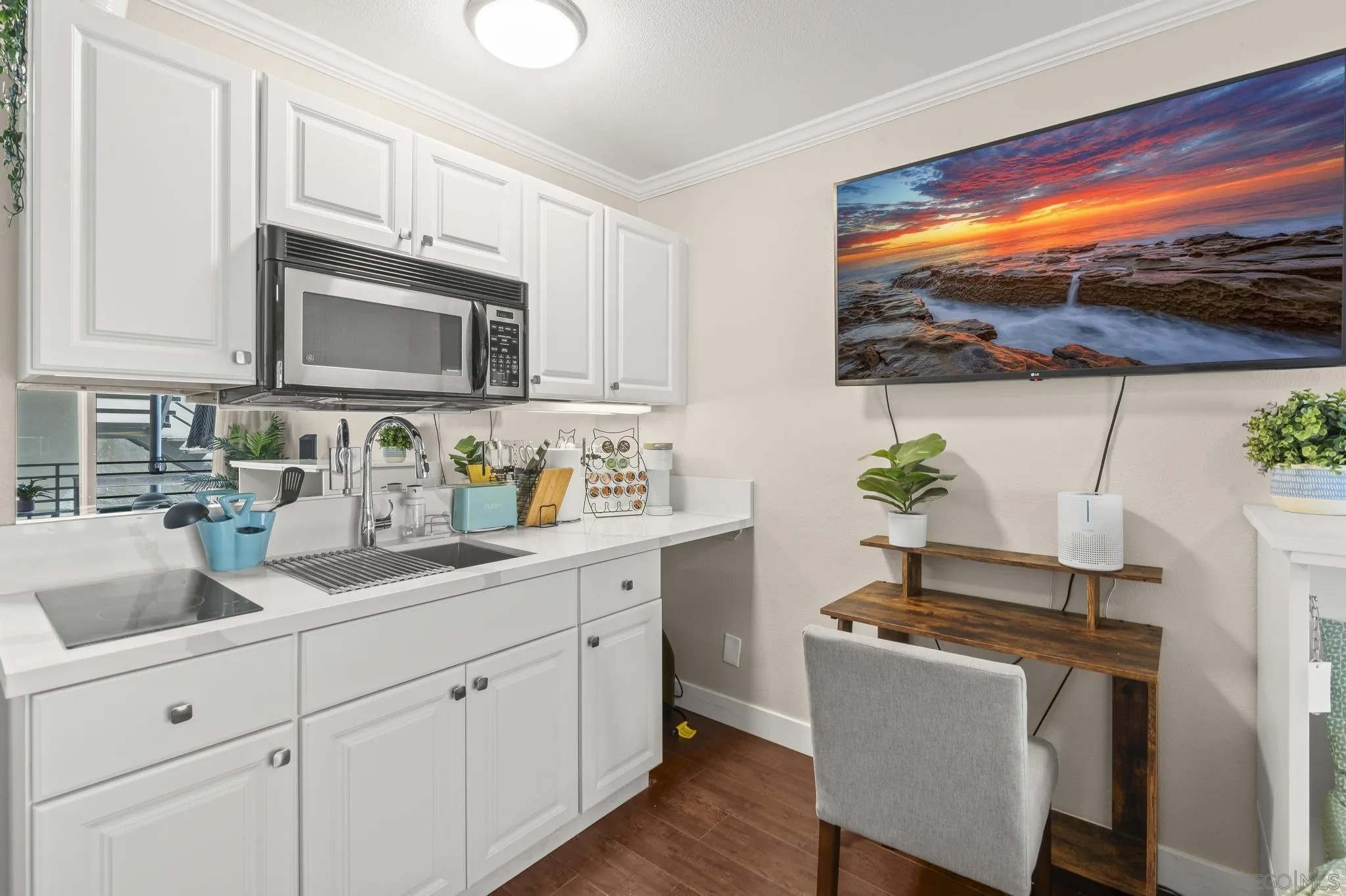 1021 Scott St 103