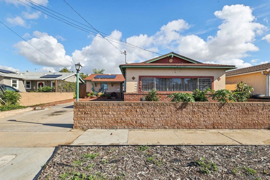 Photo of 2821 Mimika Pl, San Diego, CA 92111 (MLS # 2600297)