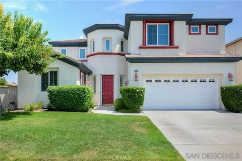 Photo of 45256 Chateau Court, Temecula, CA 92592 (MLS # 250046130)