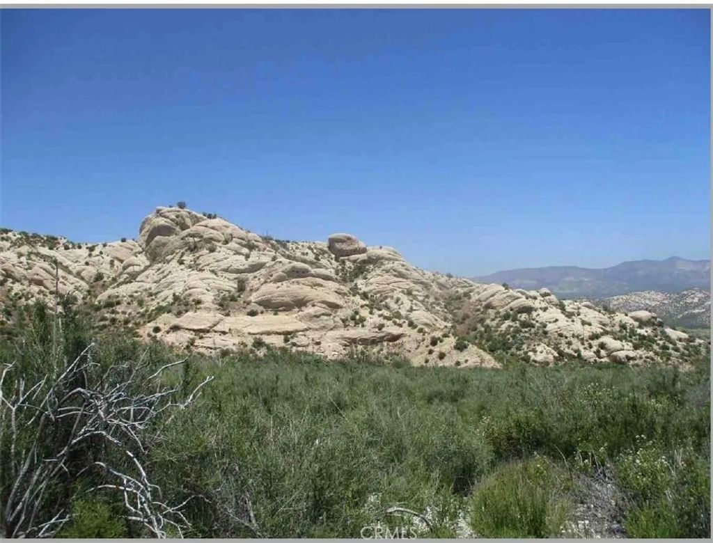 Photo of 0 Farris, Phelan, CA 92371 (MLS # DW26050367)