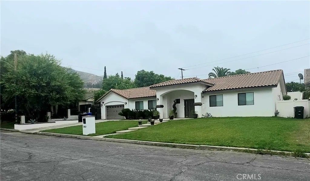 Photo of 3921 La Hacienda DR, San Bernardino, CA 92404 (MLS # IV26096121)