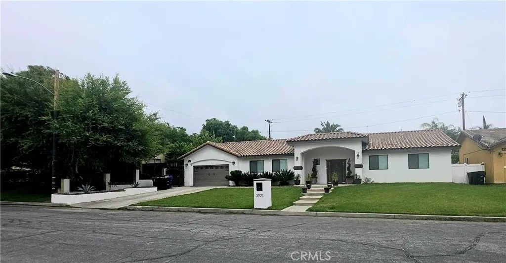 Photo of 3921 La Hacienda DR, San Bernardino, CA 92404 (MLS # IV26096121)