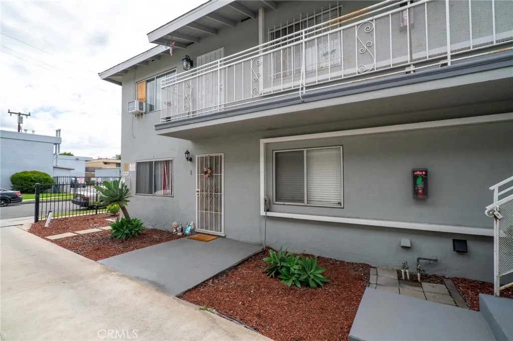 6641 Hammond Avenue