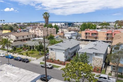 6641 Hammond Avenue Long Beach CA 90805