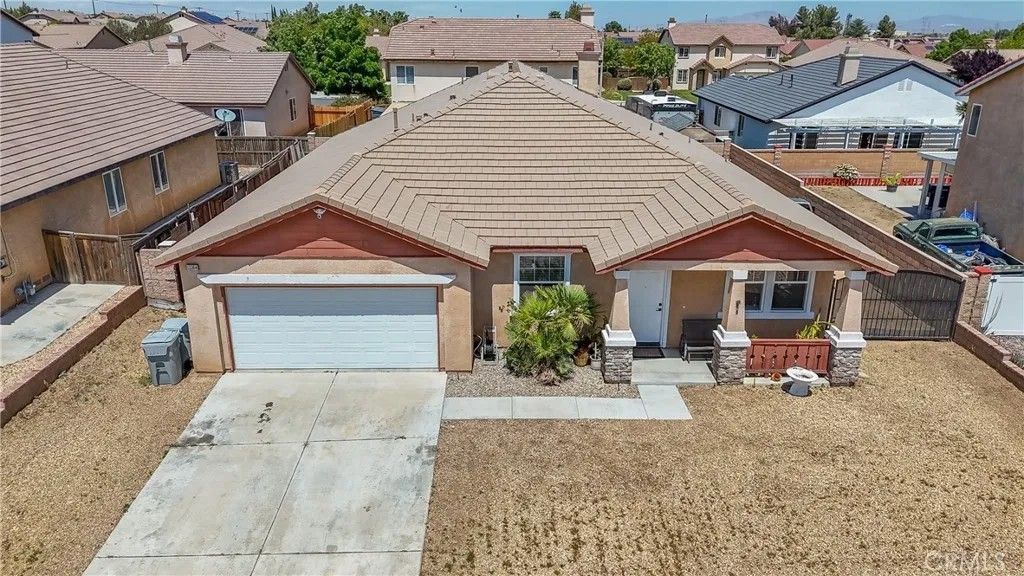 Photo of 13364 Pleasant View, Hesperia, CA 92344 (MLS # HD26087892)