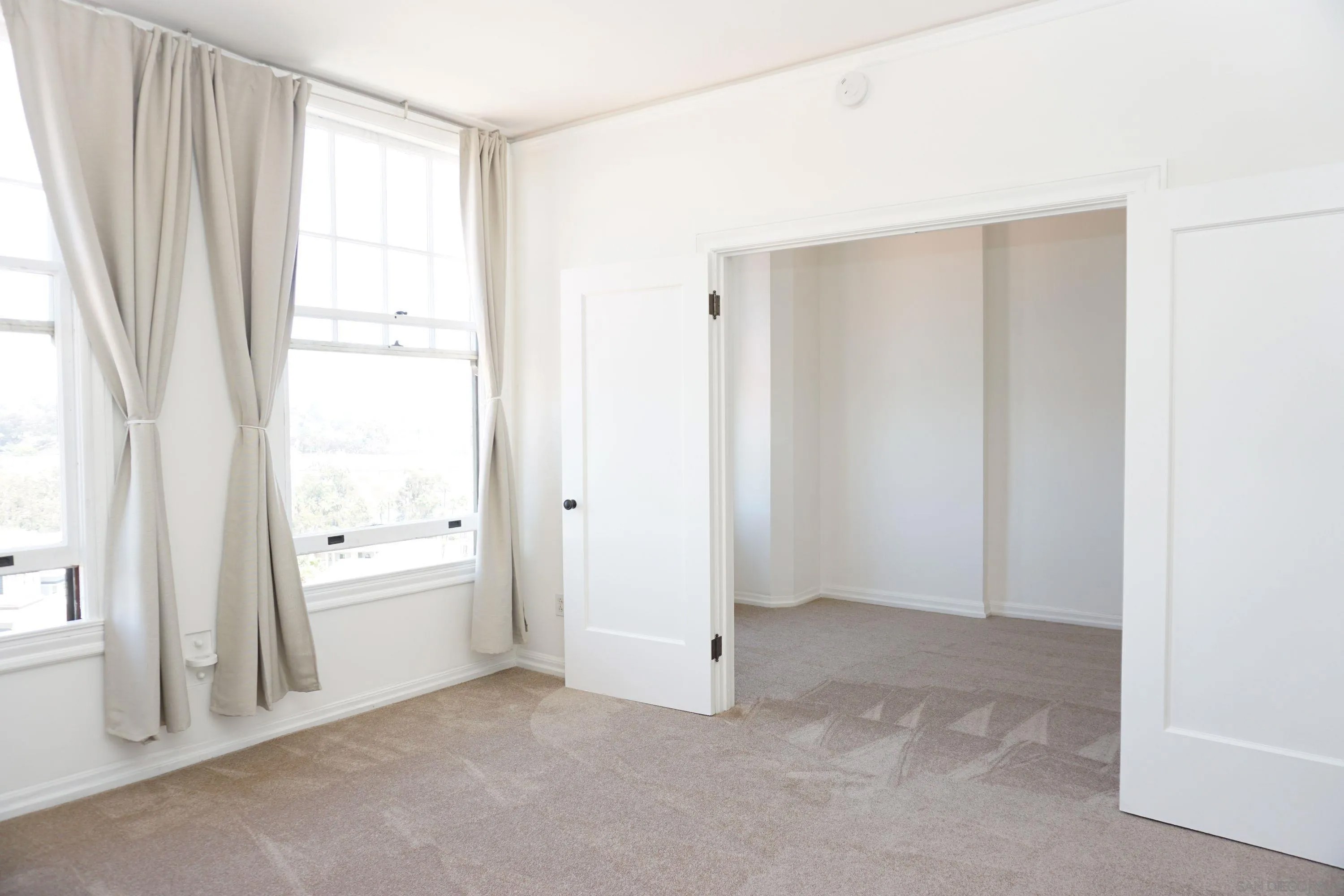 702 Ash St 702