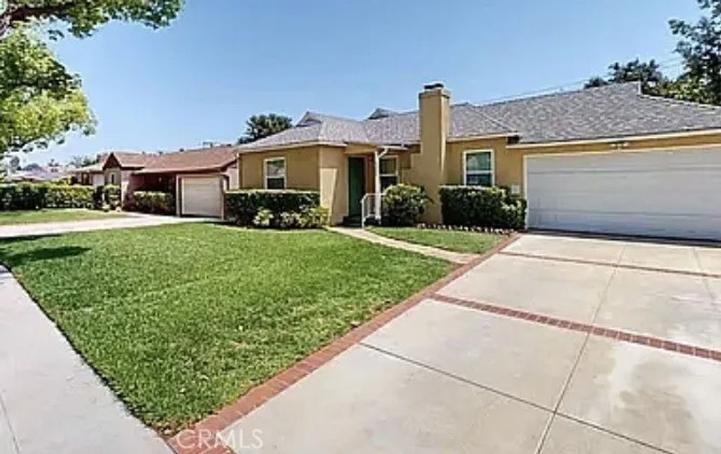 Photo of 3250 Las Lunas, Pasadena, CA 91107 (MLS # BB26038717)