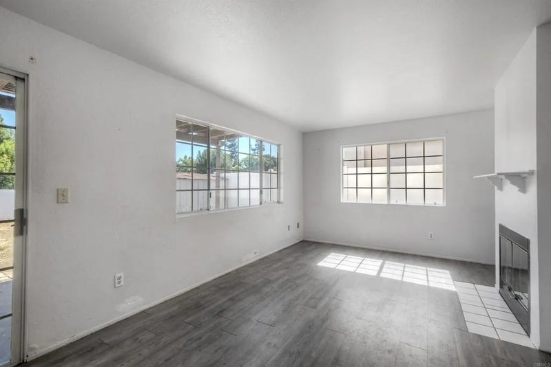 408-410 Shirley Drive