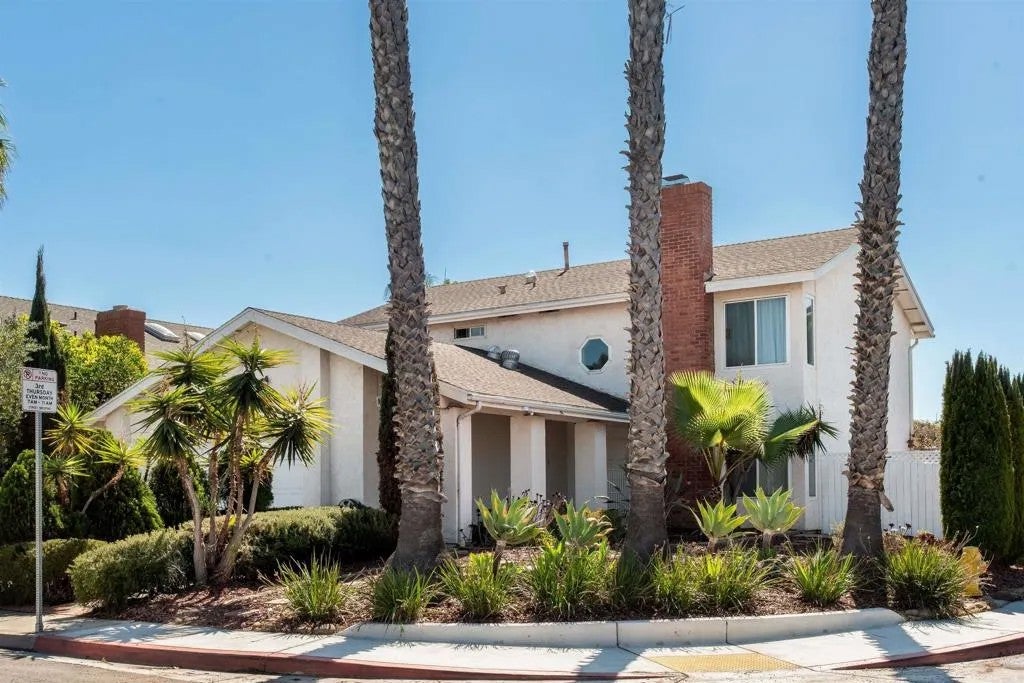 Photo of 6335 Hannon Court, San Diego, CA 92117 (MLS # NDP2609420)