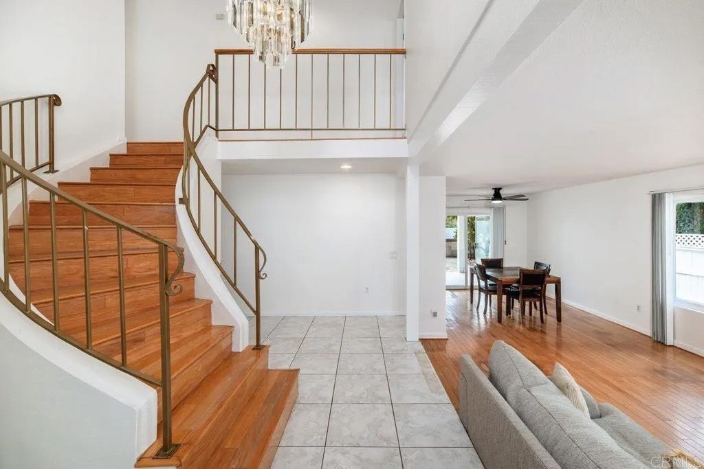 6335 Hannon Court