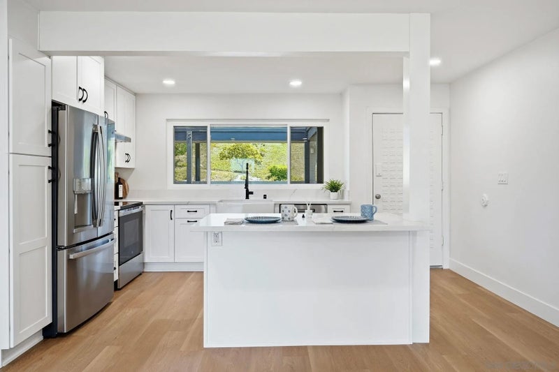 3606 Vista Rey 46