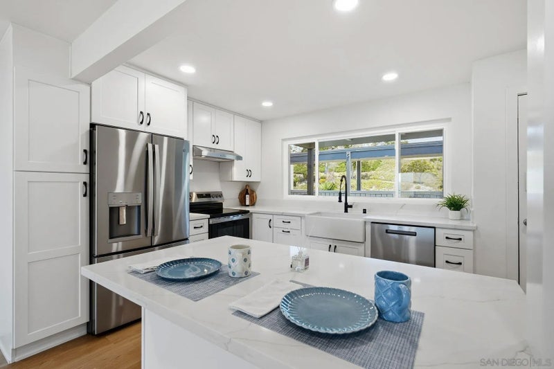 3606 Vista Rey 46
