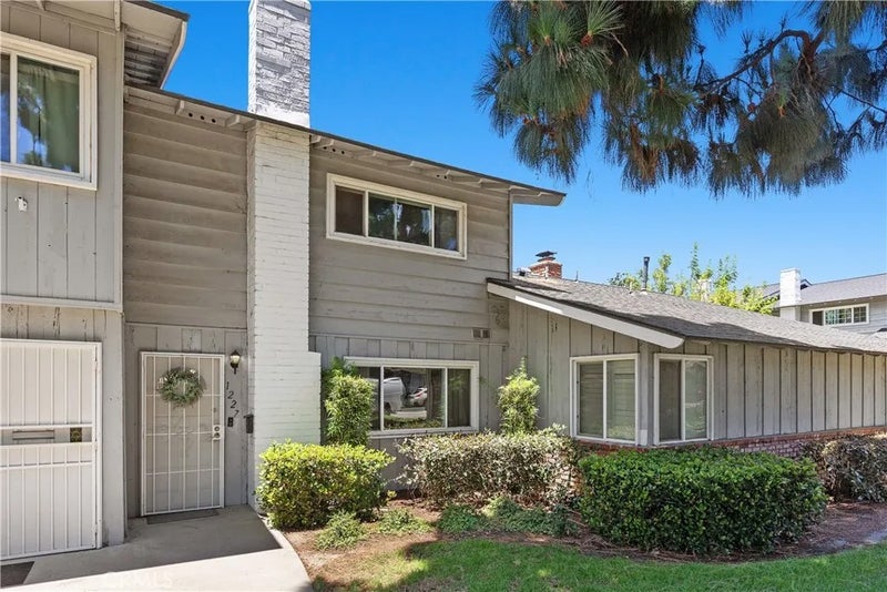 1227 Cameo Lane