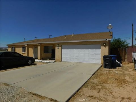 Photo of 9037 S Loop Blvd, California City, CA 93505 (MLS # CV26086743)