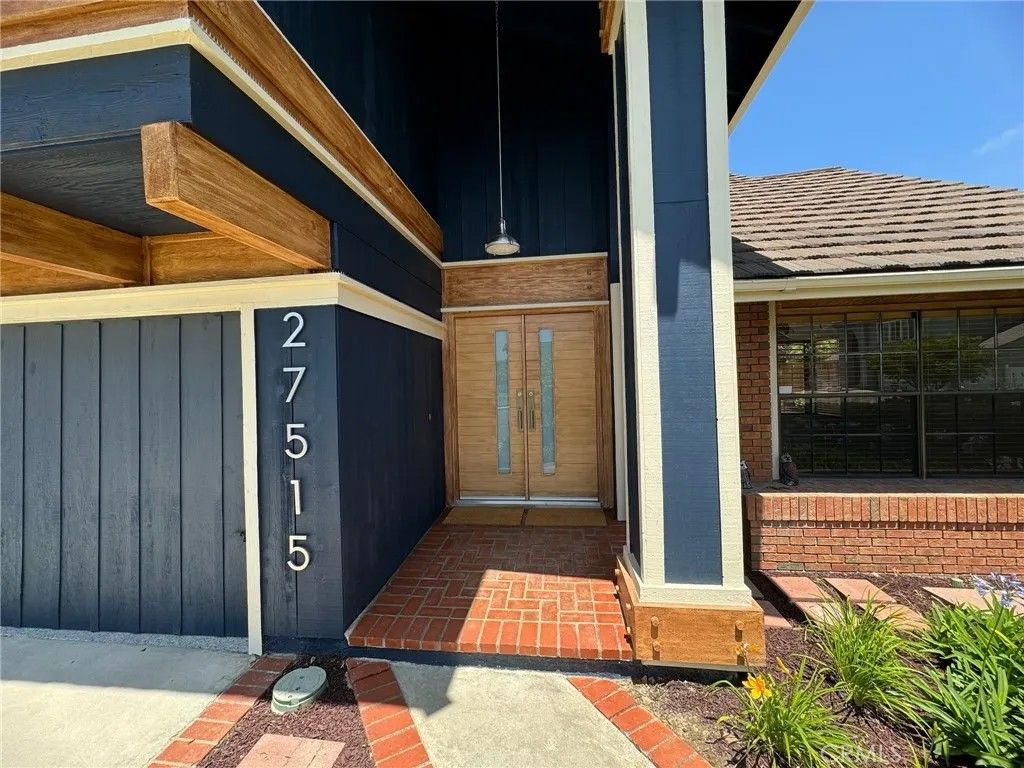 Photo of 27515 Via Valor, Dana Point, CA 92624 (MLS # PW25278110)