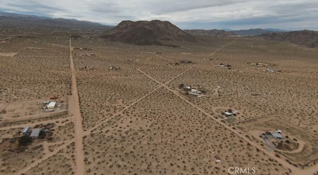 Photo of 60396 Lorraine Ave, Landers, CA 92285 (MLS # JT26002619)