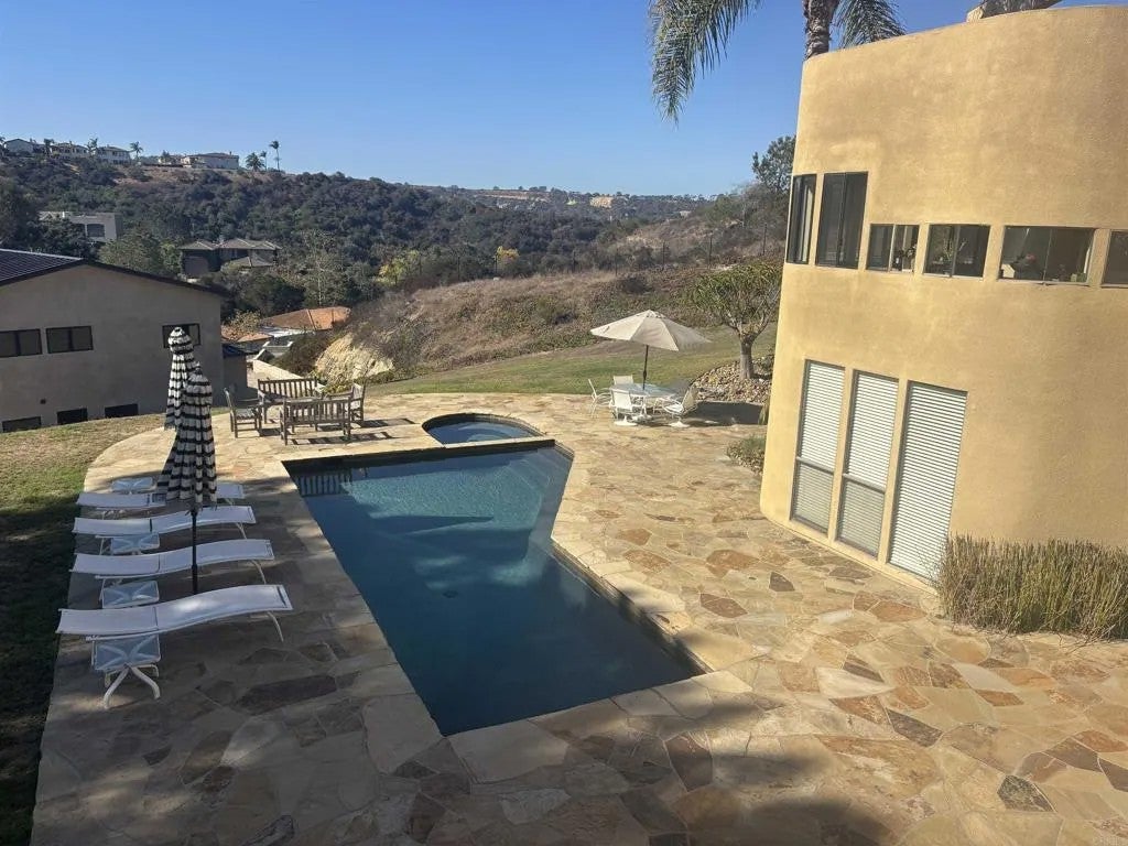 3790 Arroyo Sorrento