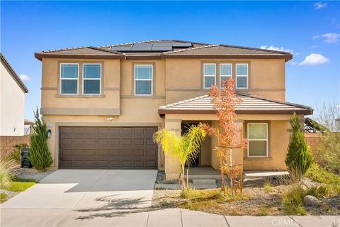 Photo of 11601 Halter Street, Victorville, CA 92392 (MLS # AR25245429)