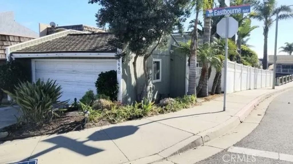 Photo of 4640 Eastbourne, Oxnard, CA 93035 (MLS # SR26016532)