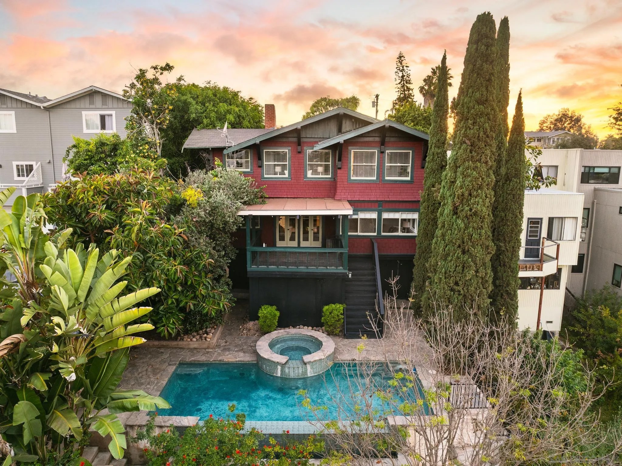 1421 Edgemont St.