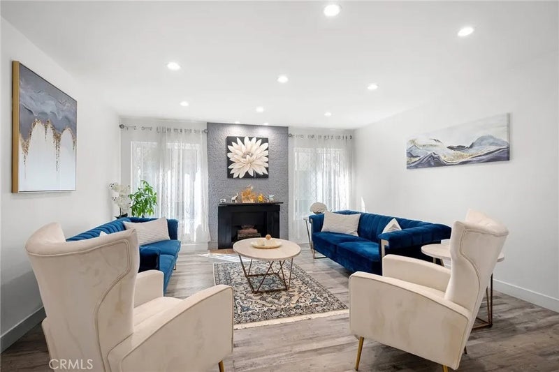 1325 Valley View Road 105