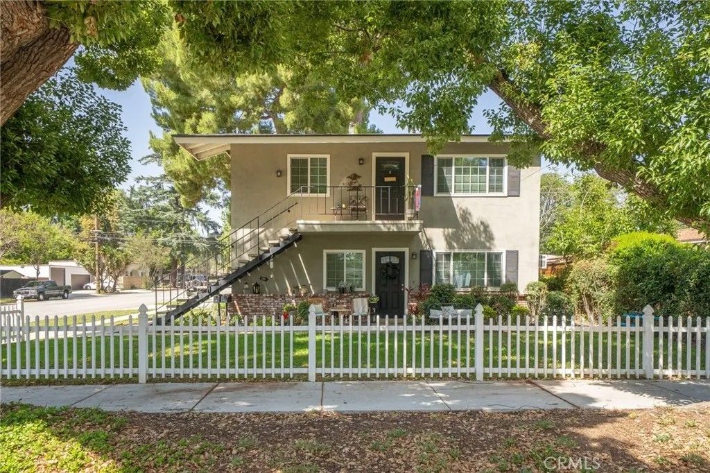 Photo of 2309 5th Street, La Verne, CA 91750 (MLS # CV26082175)
