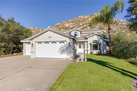 Photo of 25402 Bellemore, Ramona, CA 92065 (MLS # HD26012057)