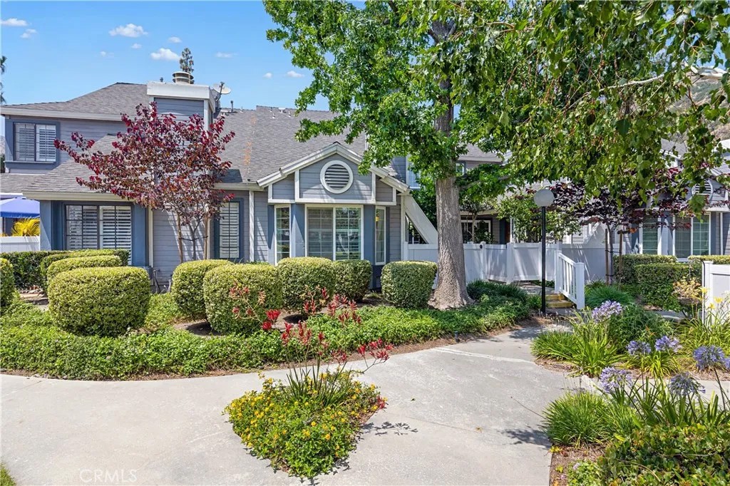 326 Monroe Court