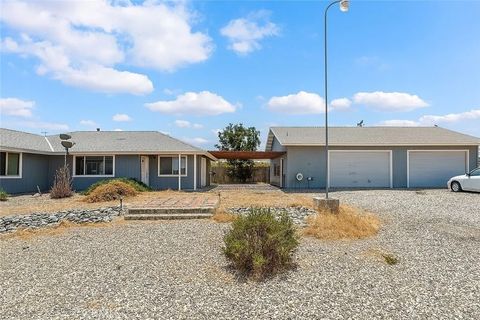 Photo of 13384 Sheep Creek Road, Phelan, CA 92371 (MLS # WS26049327)