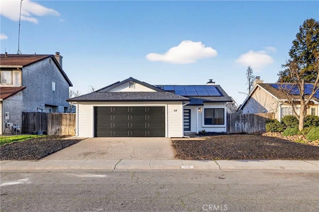 Photo of 34 Garden Park, Chico, CA 95973 (MLS # SN26025191)