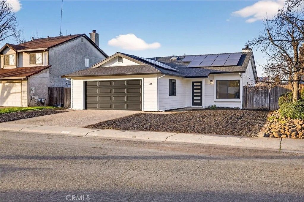 Photo of 34 Garden Park, Chico, CA 95973 (MLS # SN26025191)