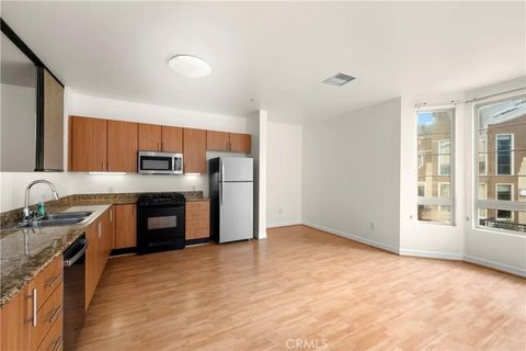 Tiny photo for 1465 C Street #3511, San Diego, CA 92101 (MLS # CV25266674)