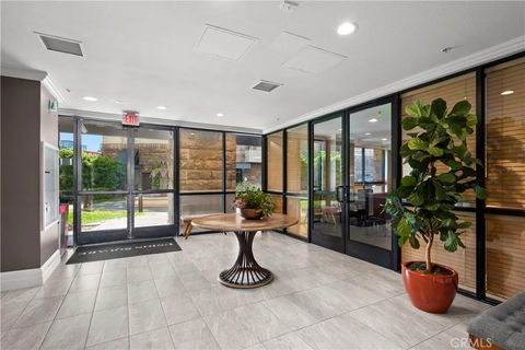 Tiny photo for 1465 C Street #3511, San Diego, CA 92101 (MLS # CV25266674)