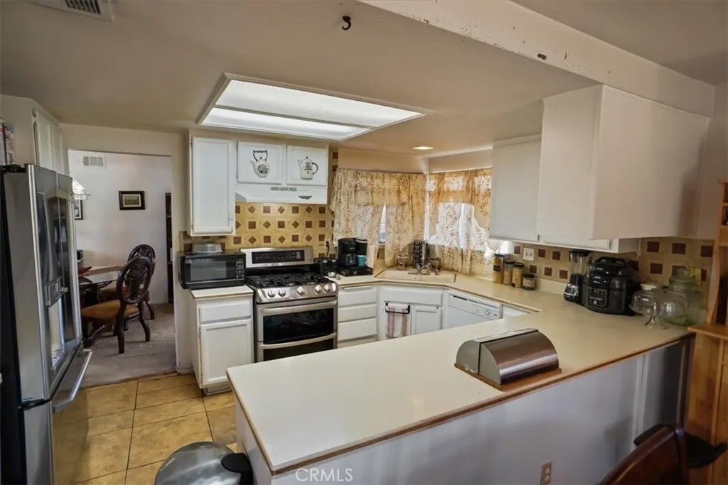 44943 16th East